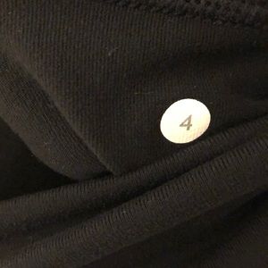 lululemon athletica Pants - Lululemon black pant, sz 4, 66973 lululemon athletica Pants - Lululemon black pant, sz 4, 66973